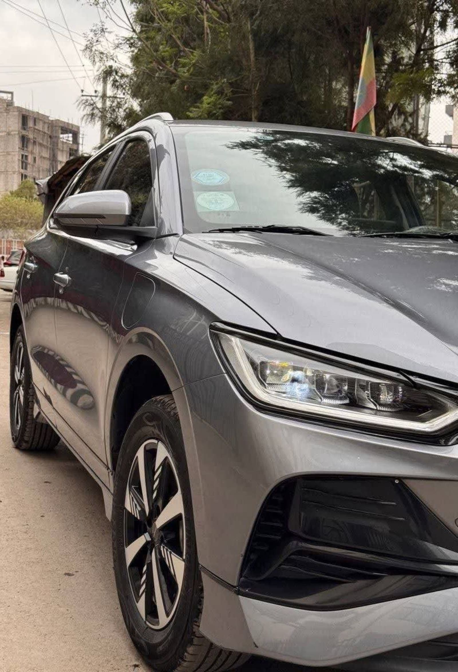 2025 BYD E2 — photo 4