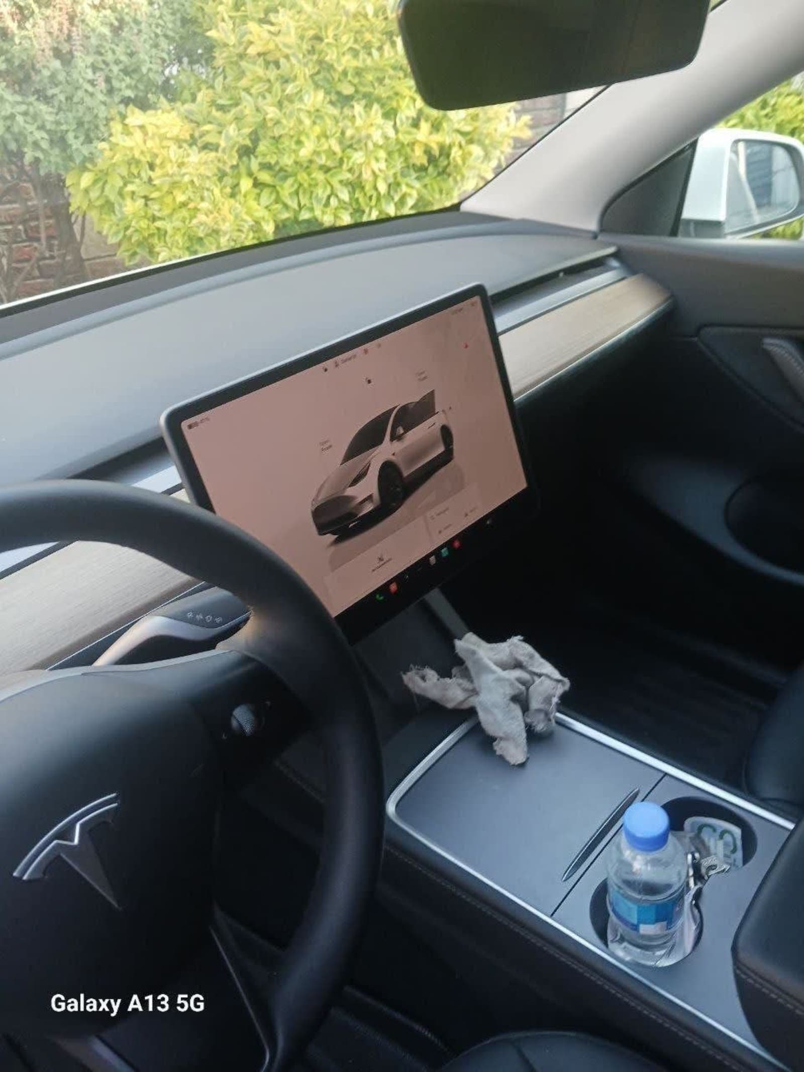 2022 Tesla Model Y — photo 2