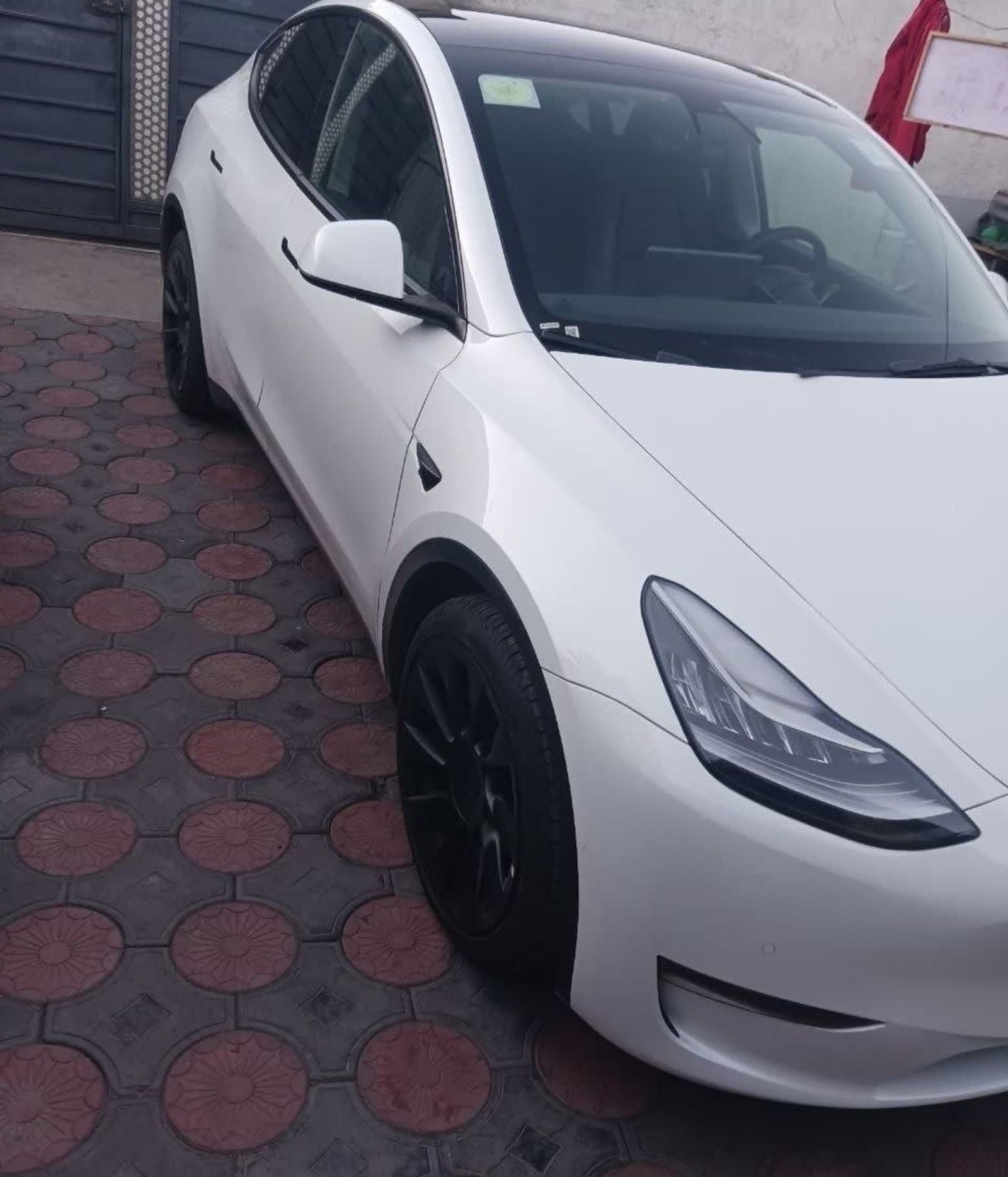 2022 Tesla Model Y — photo 8