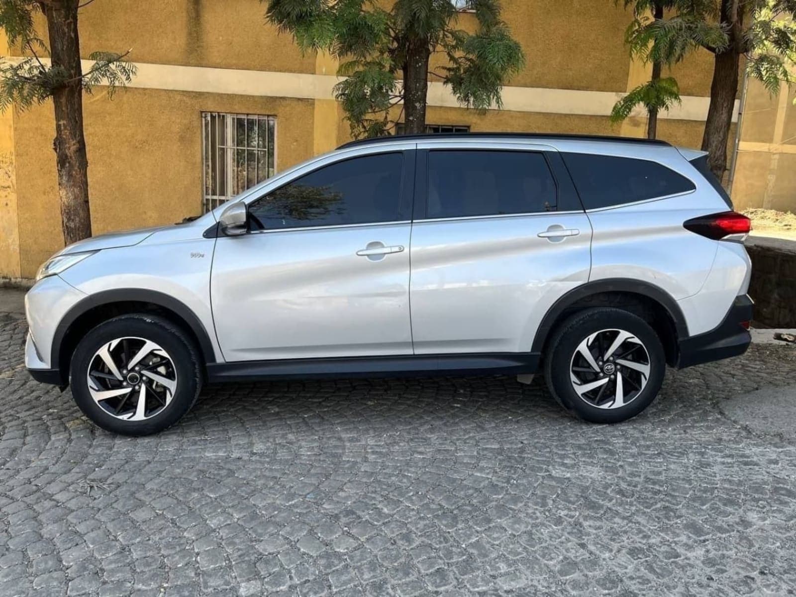 2020 Toyota Rush G Type — photo 4