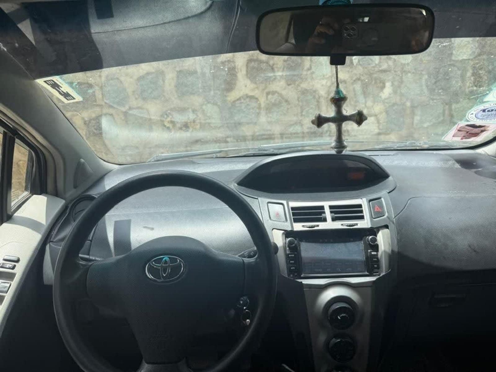 2010 Toyota Compact Yaris — photo 4