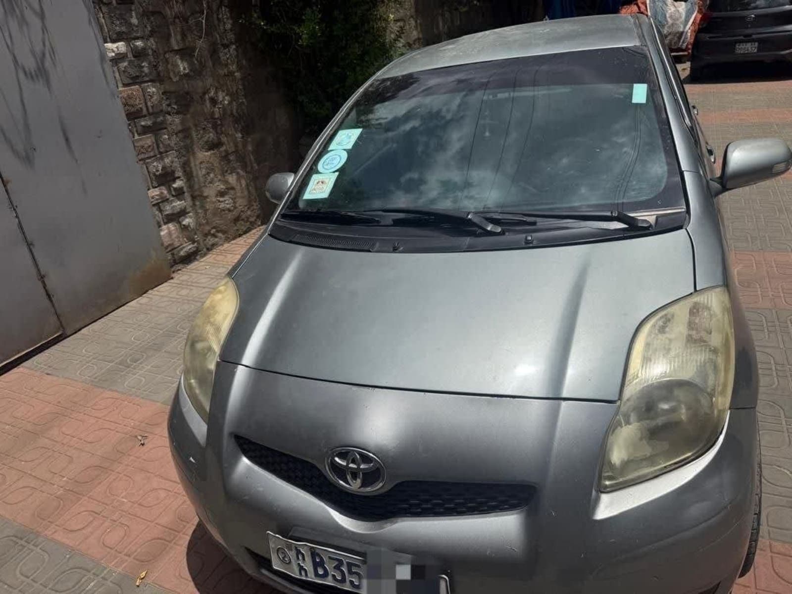 2010 Toyota Compact Yaris — photo 5