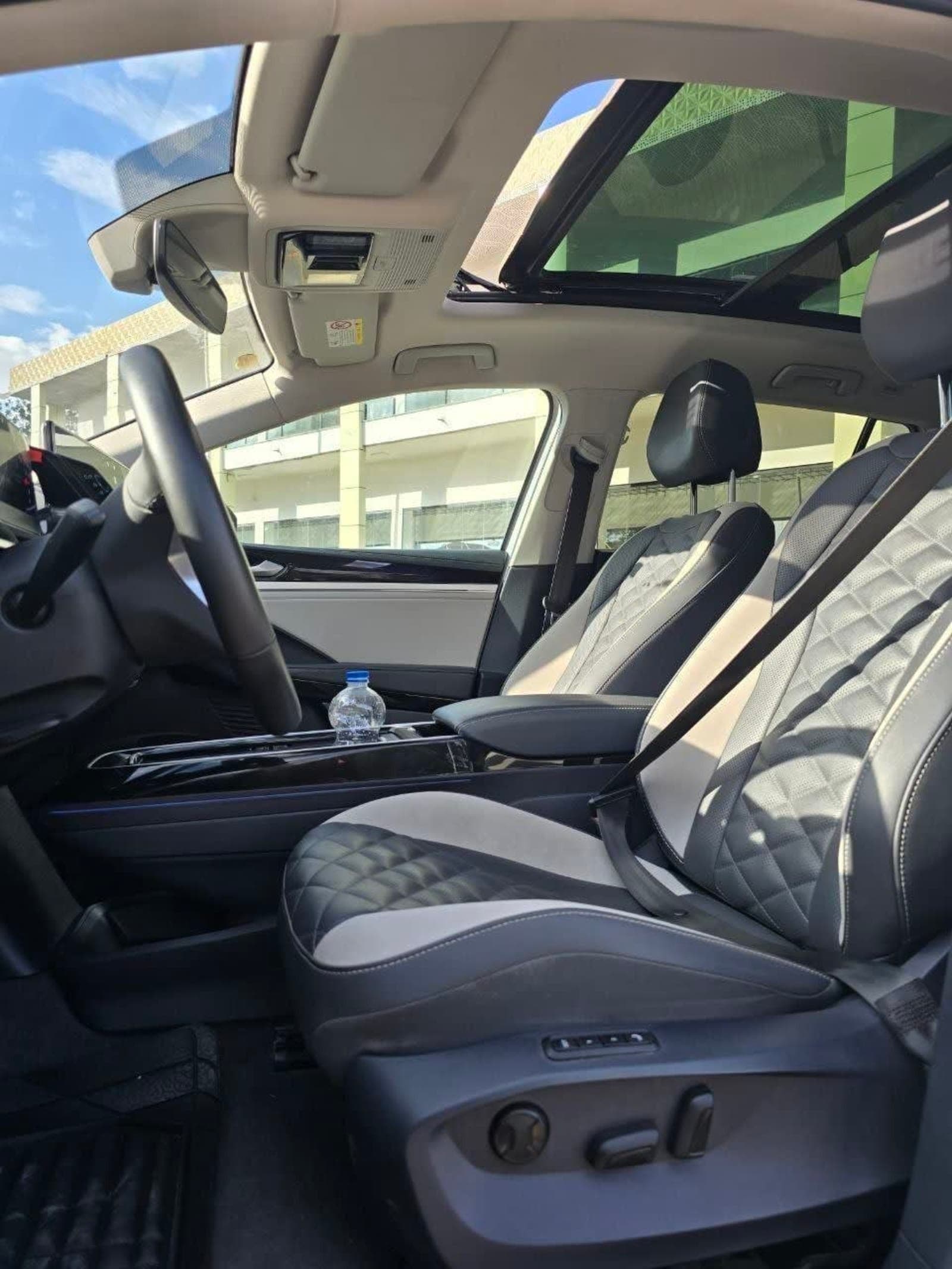 2024 Volkswagen ID.6 Crozz Pro EV — photo 4