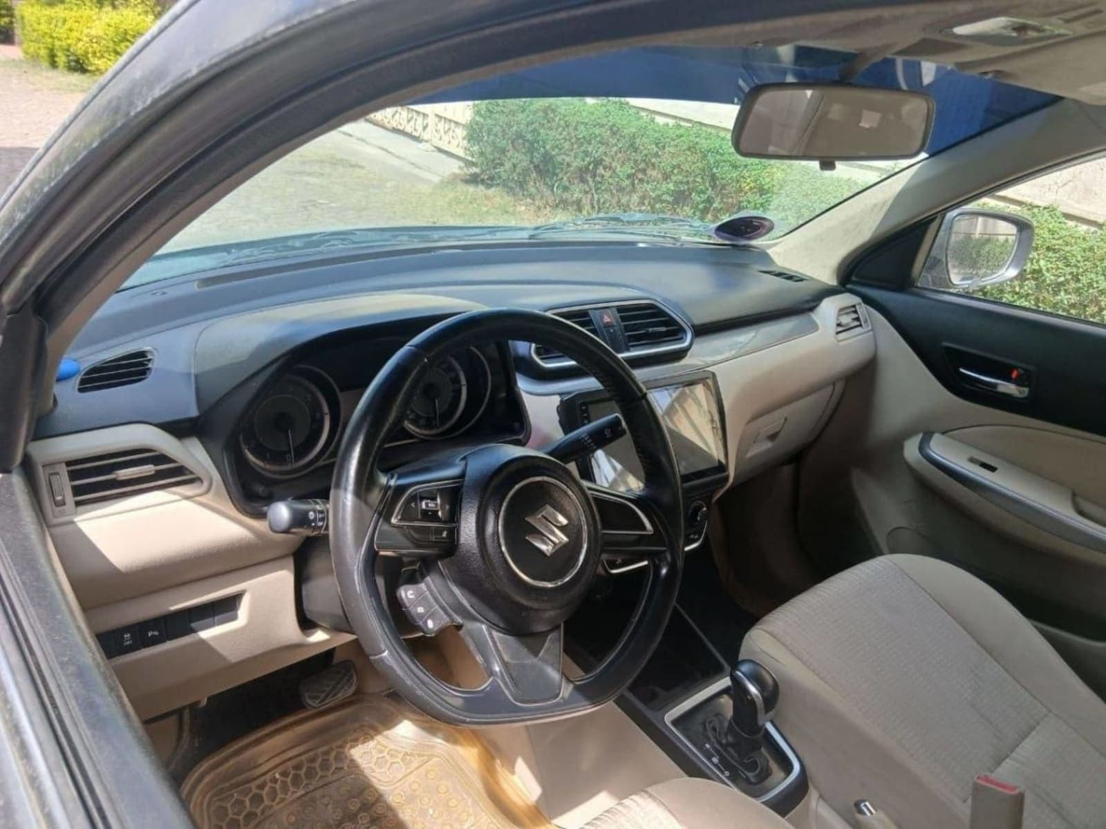 2021 Suzuki Dzire — photo 2