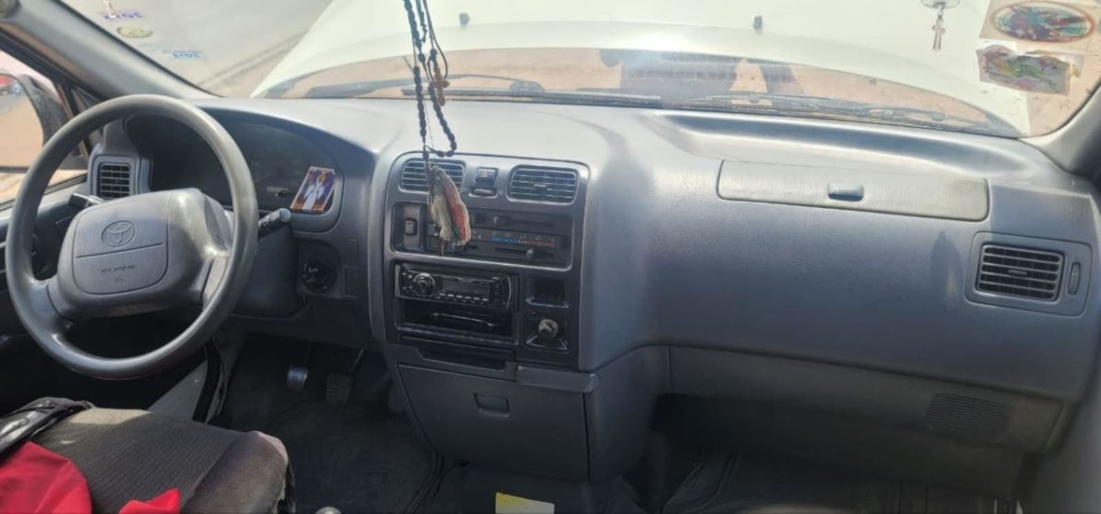 2005 Toyota D4D — photo 2