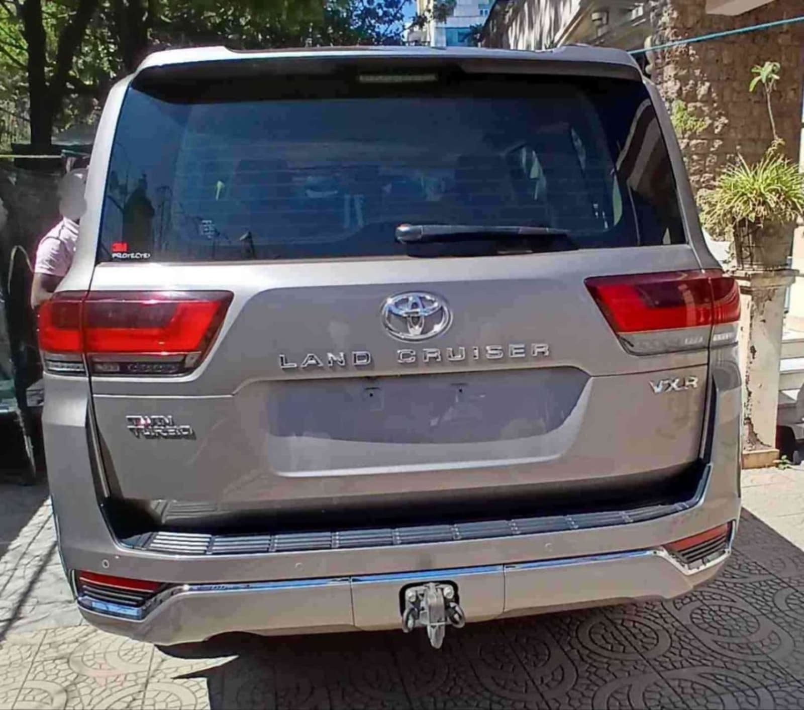 2023 Toyota Land Cruiser V6 VXR