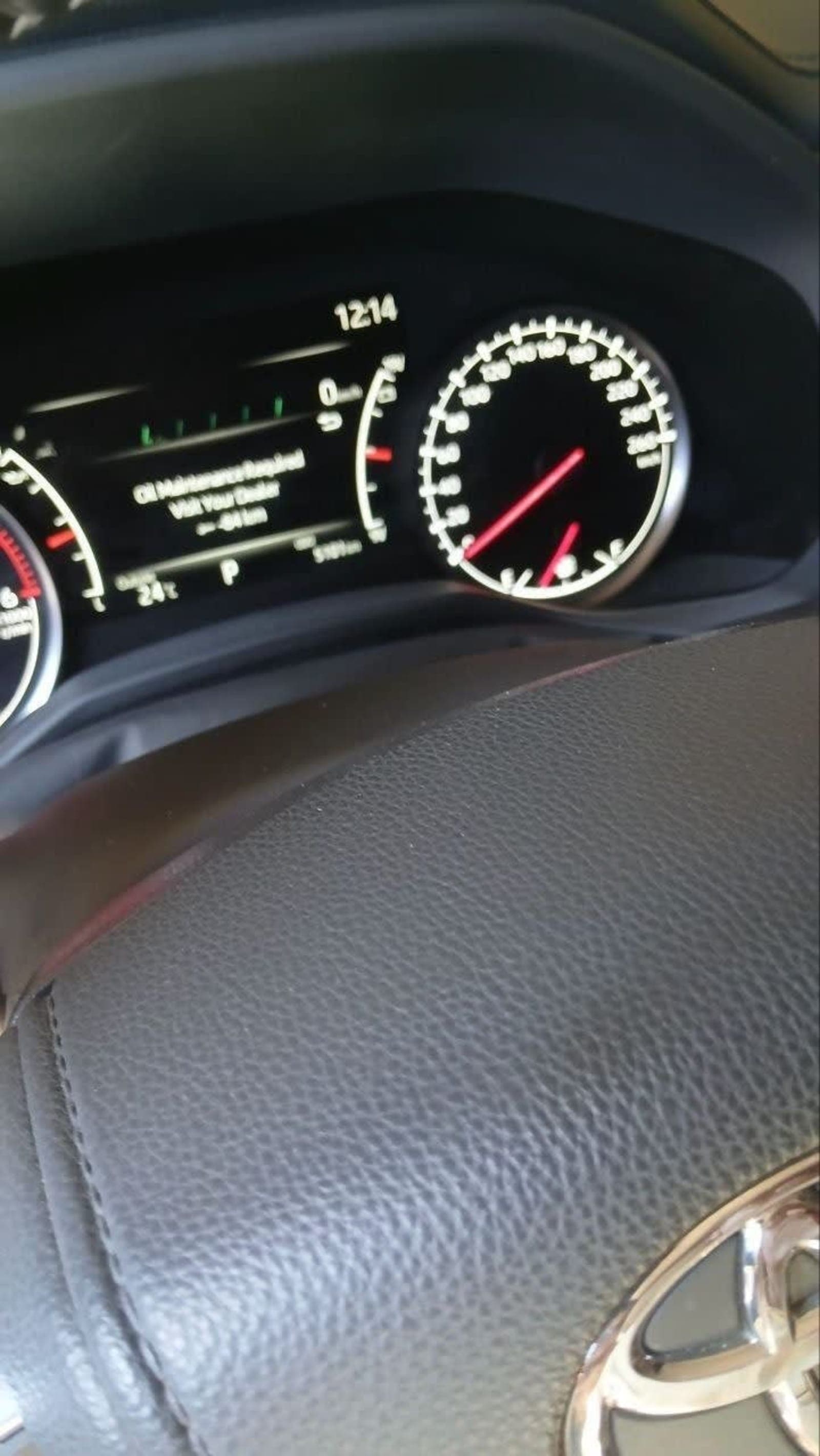 2023 Toyota Land Cruiser V6 VXR — photo 3