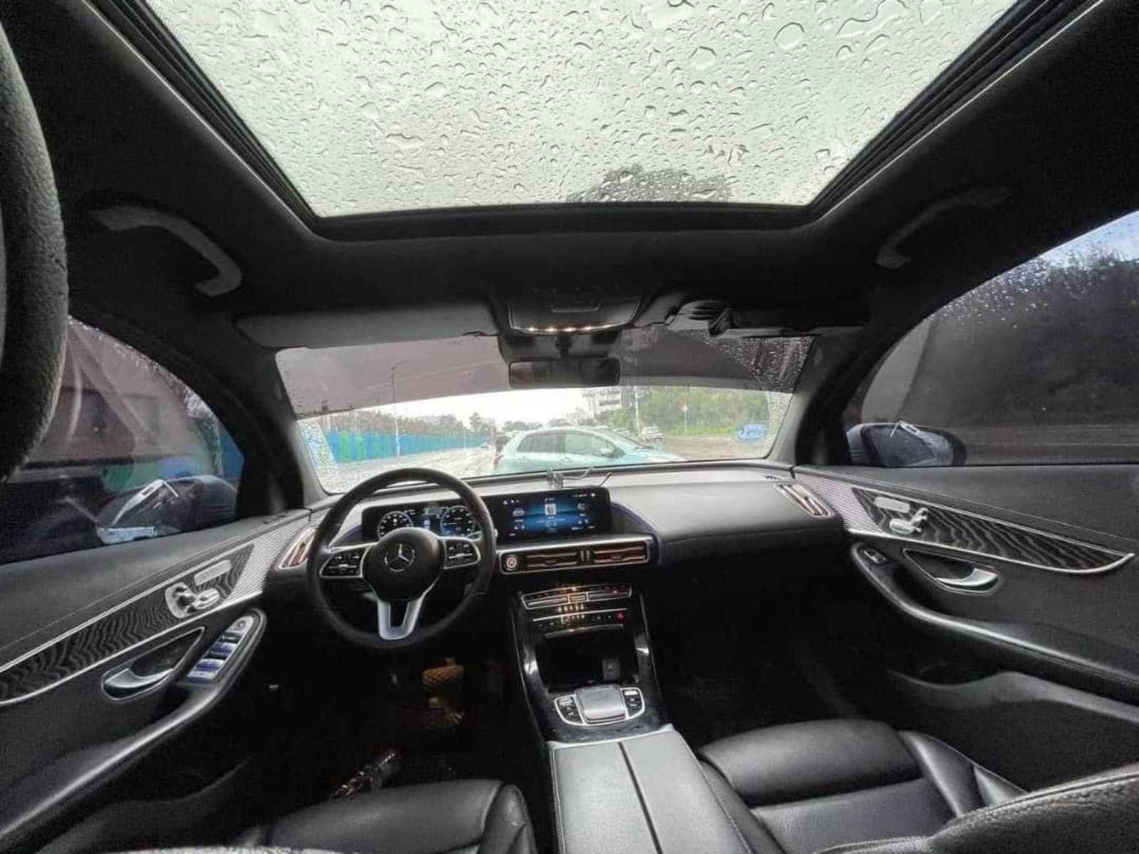 2023 MERCEDES-BENZ EQC 400 4Matic EV