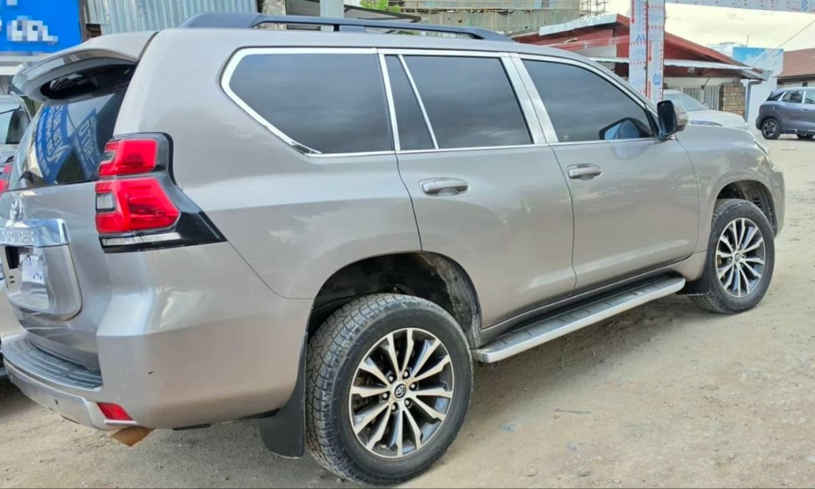 2021 Toyota Land Cruiser Prado — photo 7
