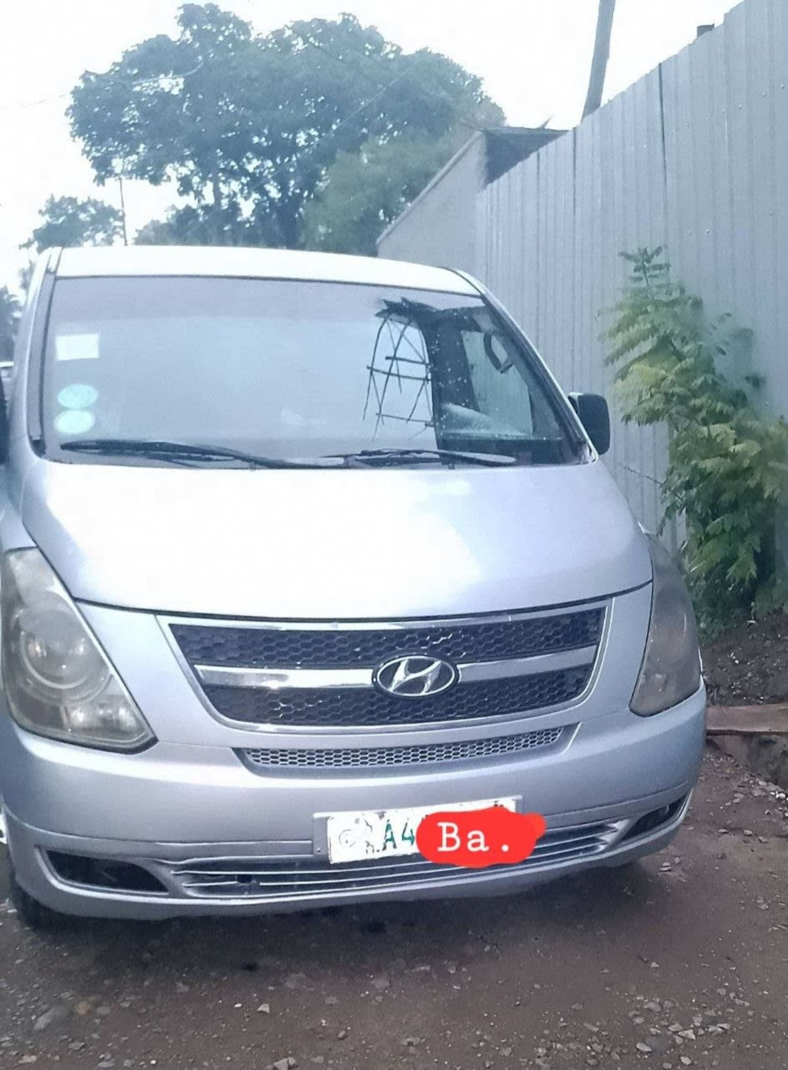 2009 Hyundai Stare X