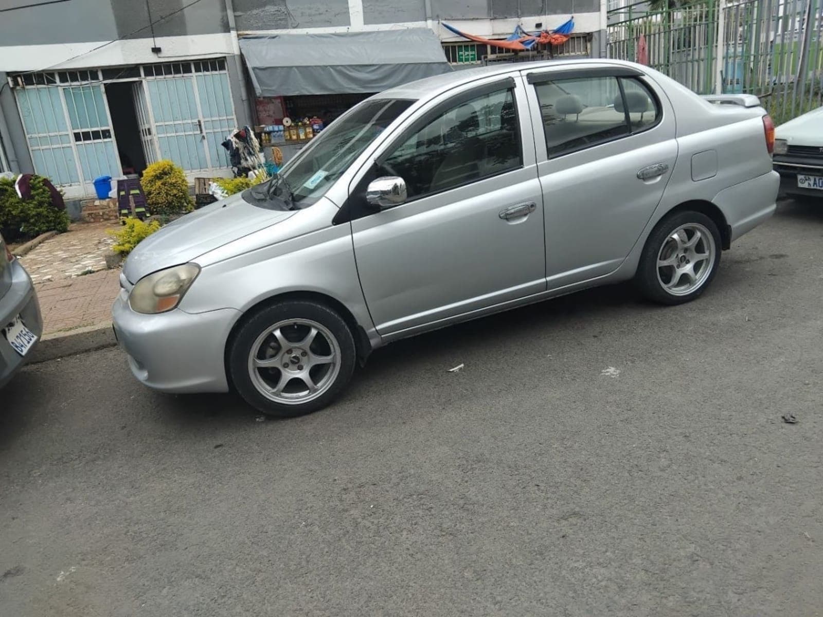 2005 Toyota Platz