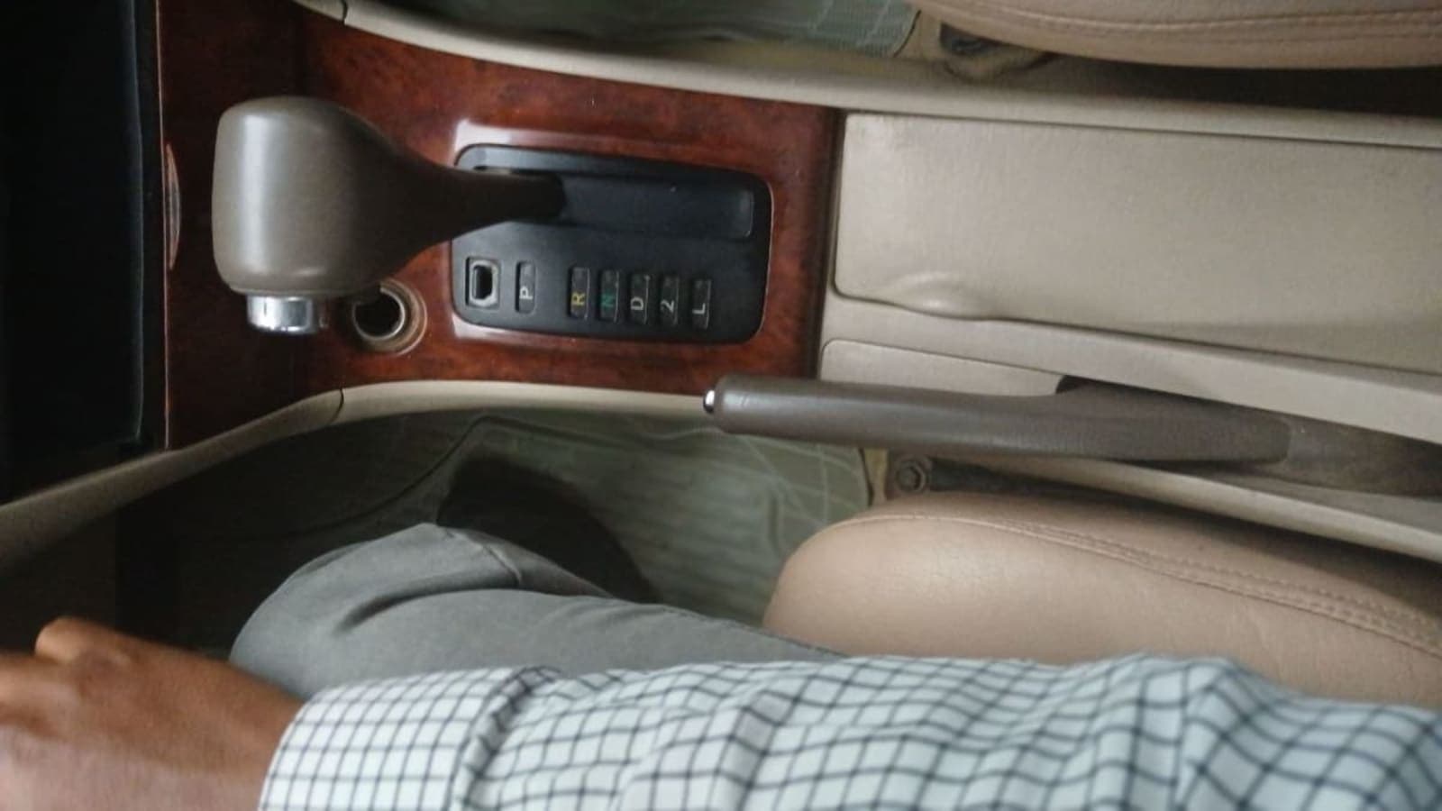 2005 Toyota Corolla — photo 2