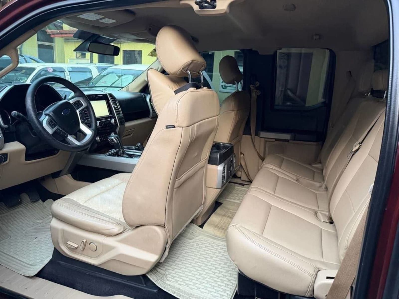 2017 Ford F-150 Lariet — photo 3