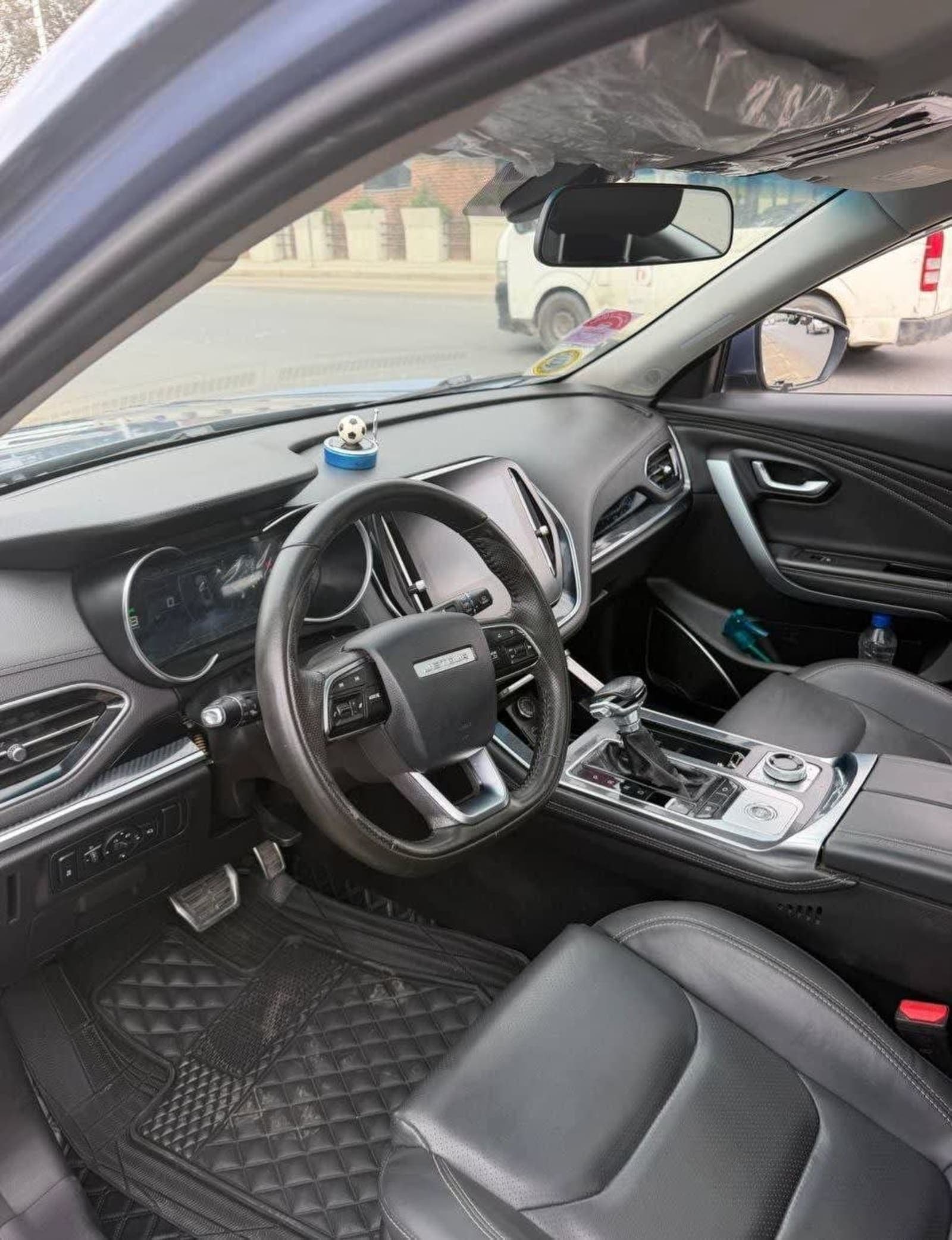 2022 JETOUR X70 — photo 6