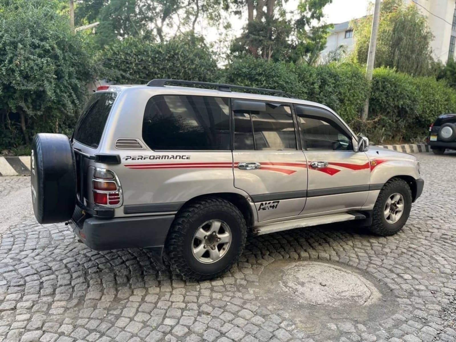 2000 Toyota Landcruiser 105 — photo 5