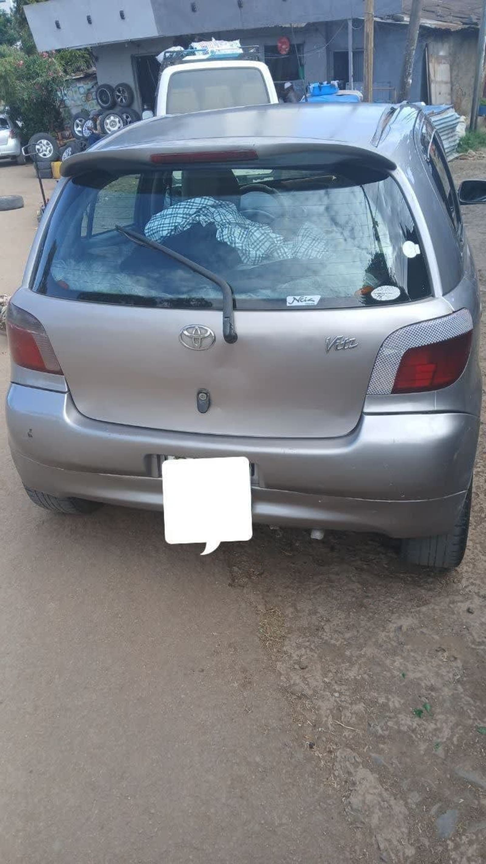 2001 Toyota Vitz