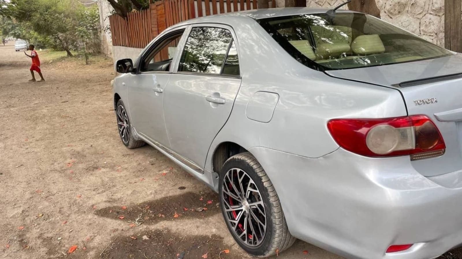 2012 Toyota Corolla — photo 4