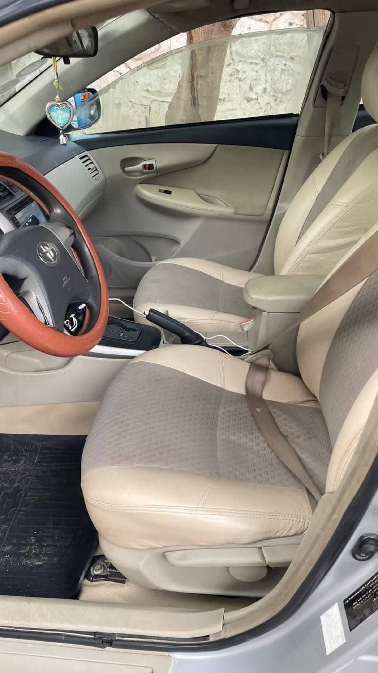 2012 Toyota Corolla — photo 7