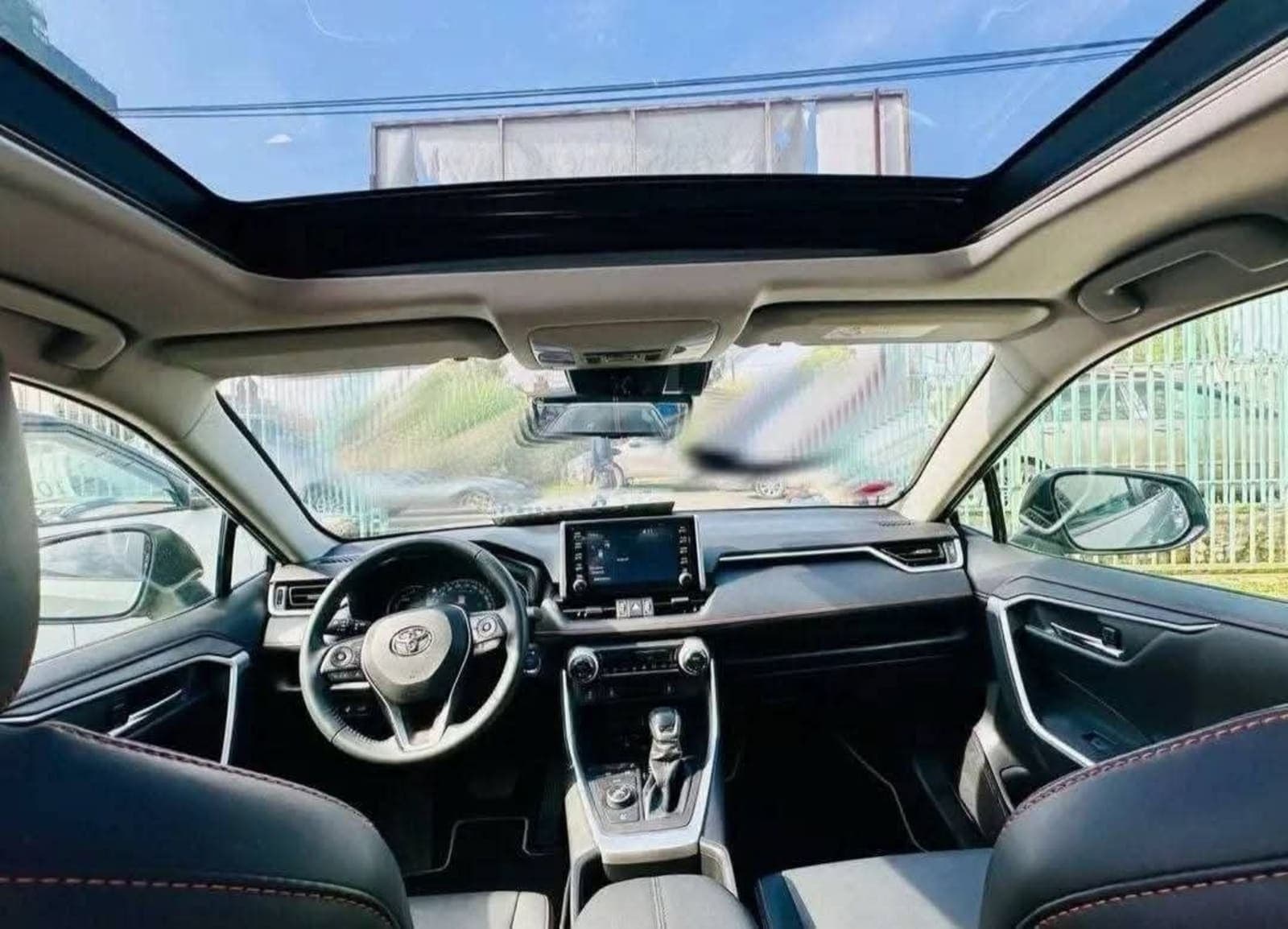 2023 Toyota Rav4 — photo 4