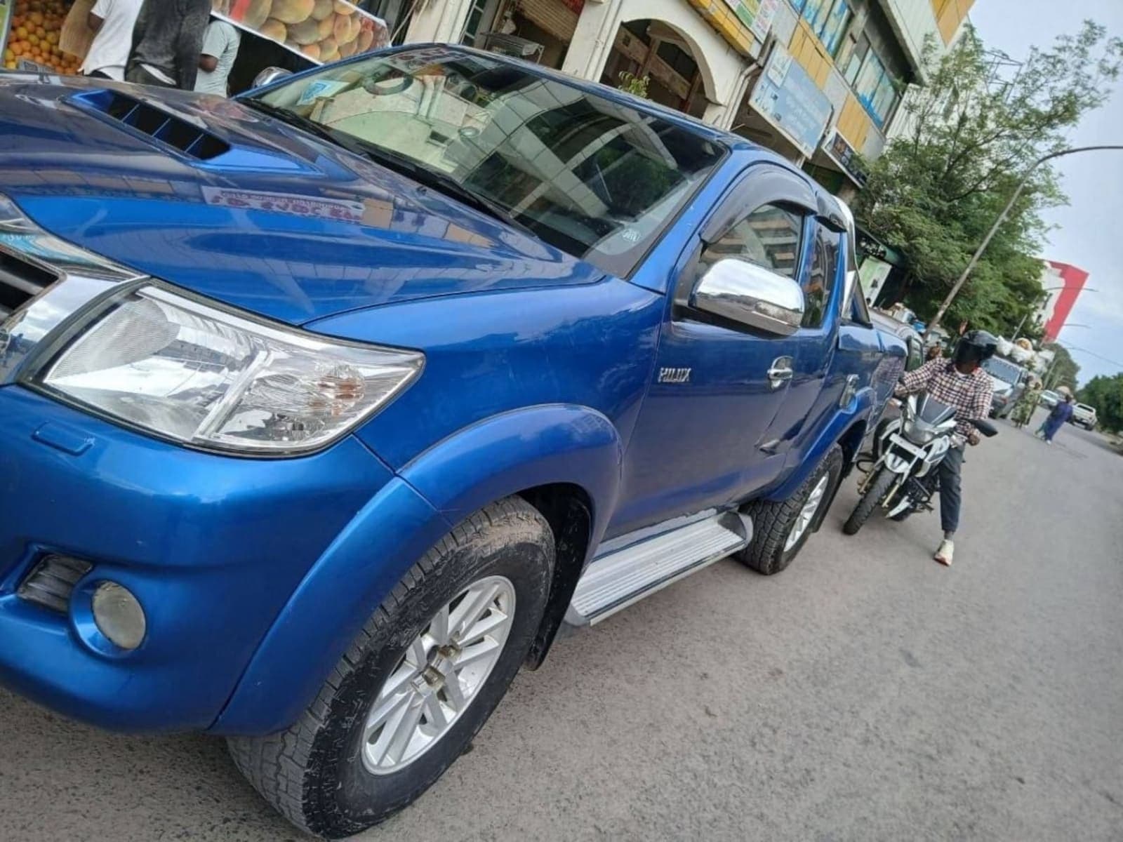 2012 Toyota Hilux — photo 4