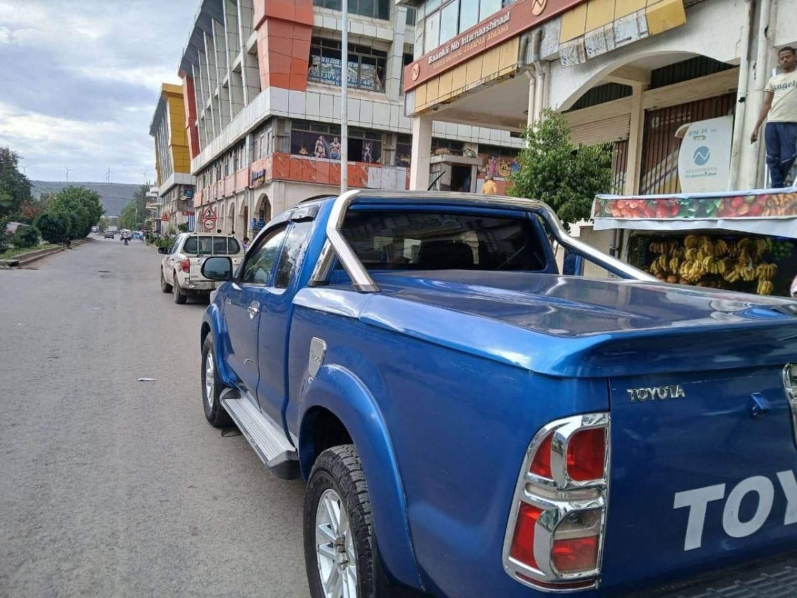 2012 Toyota Hilux — photo 6