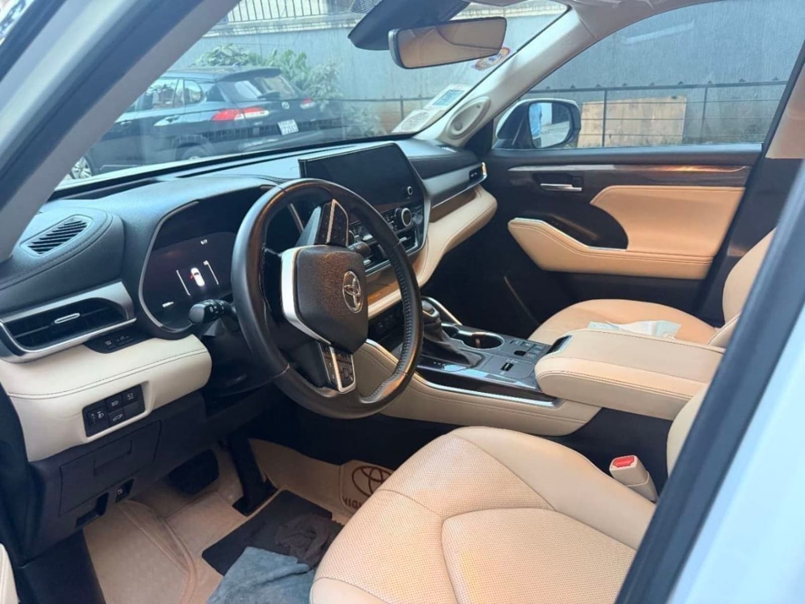 2024 Toyota Highlander — photo 3