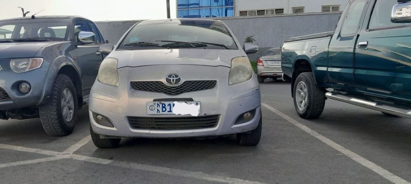 2009 Toyota Yaris compact — photo 7