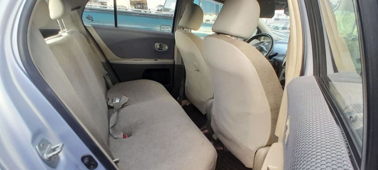 2009 Toyota Yaris Compact — photo 7