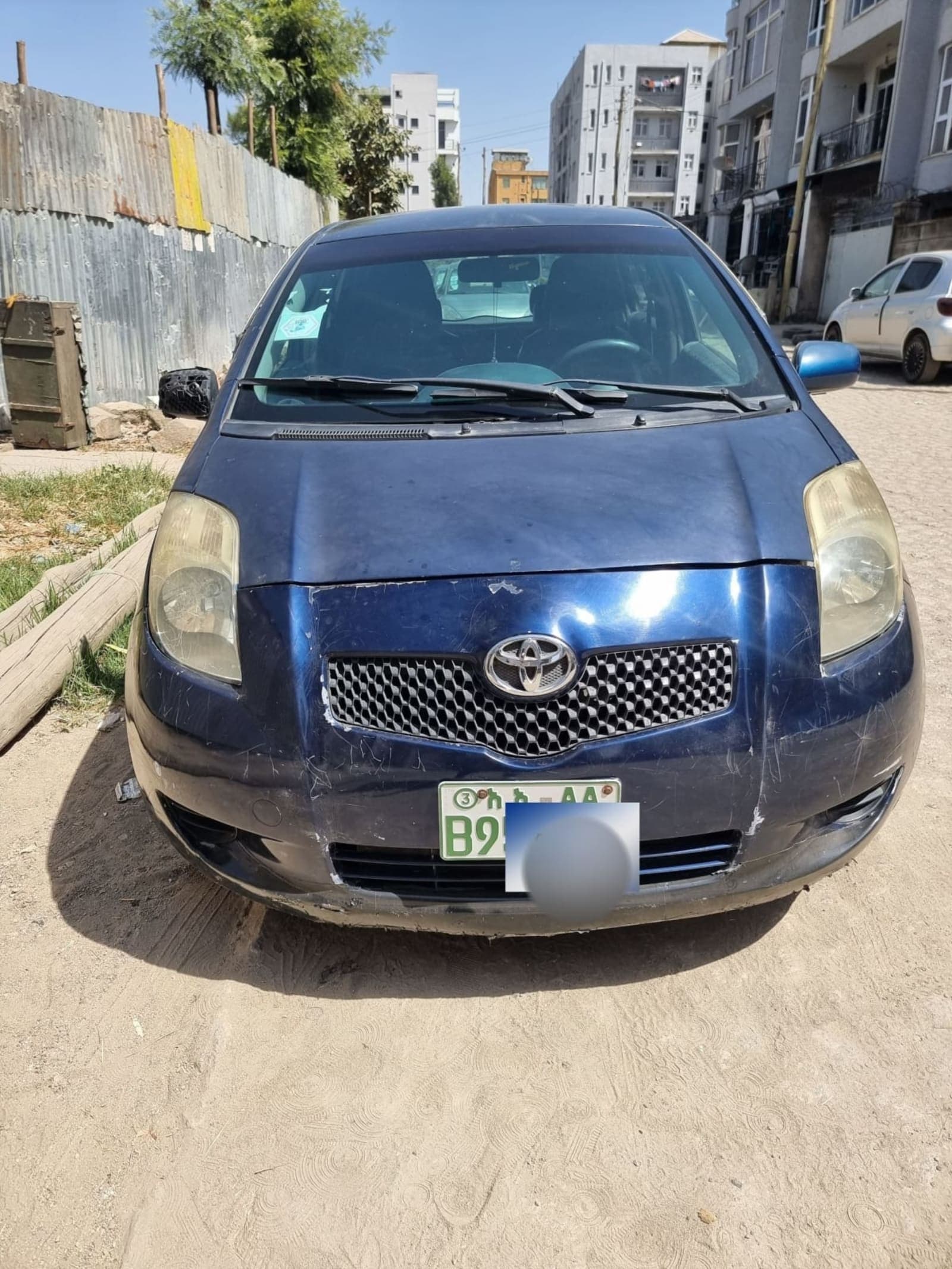 2005 Toyota Yaris compact