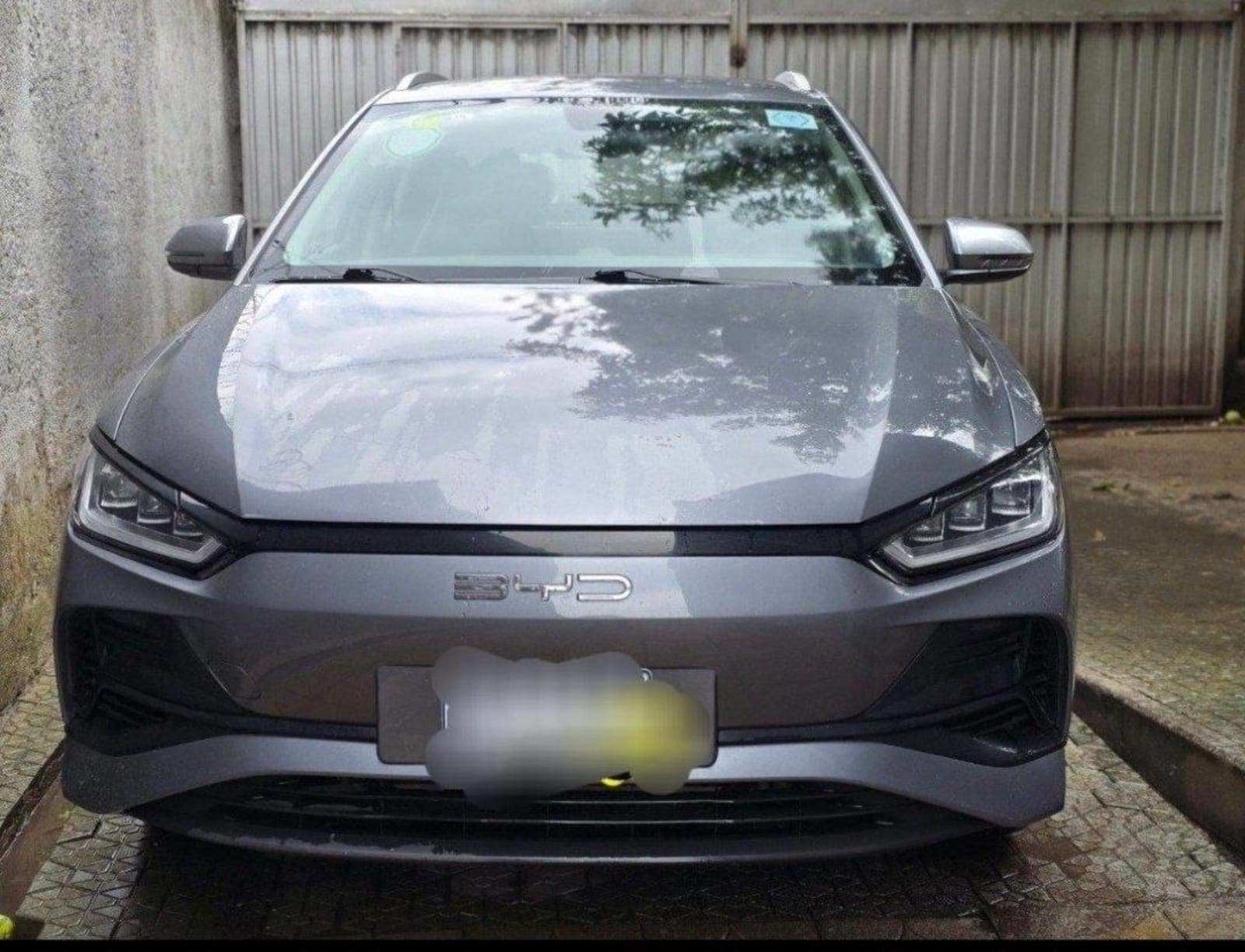 2025 BYD E2