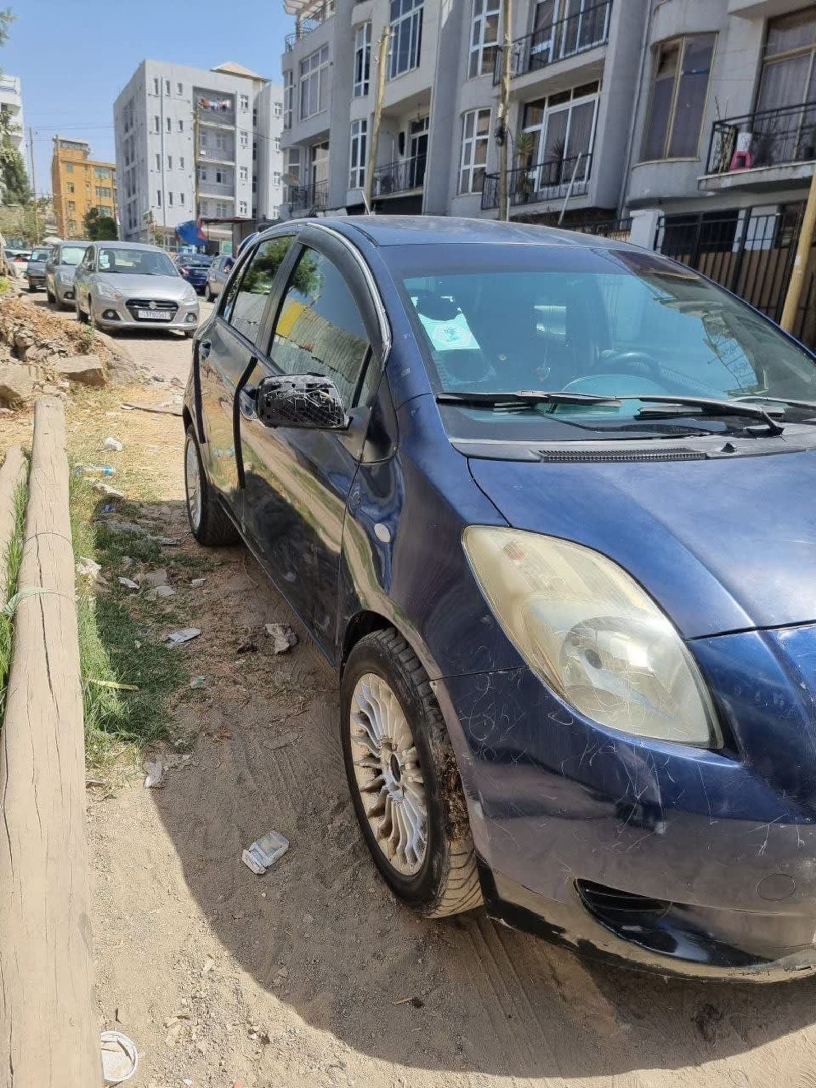 2005 Toyota Yaris Compact — photo 5