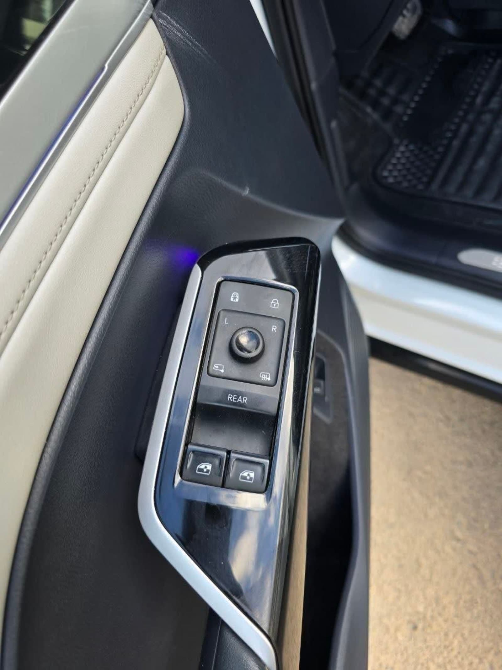 2024 VOLKSWAGEN ID.6 Crozz Pro EV — photo 4