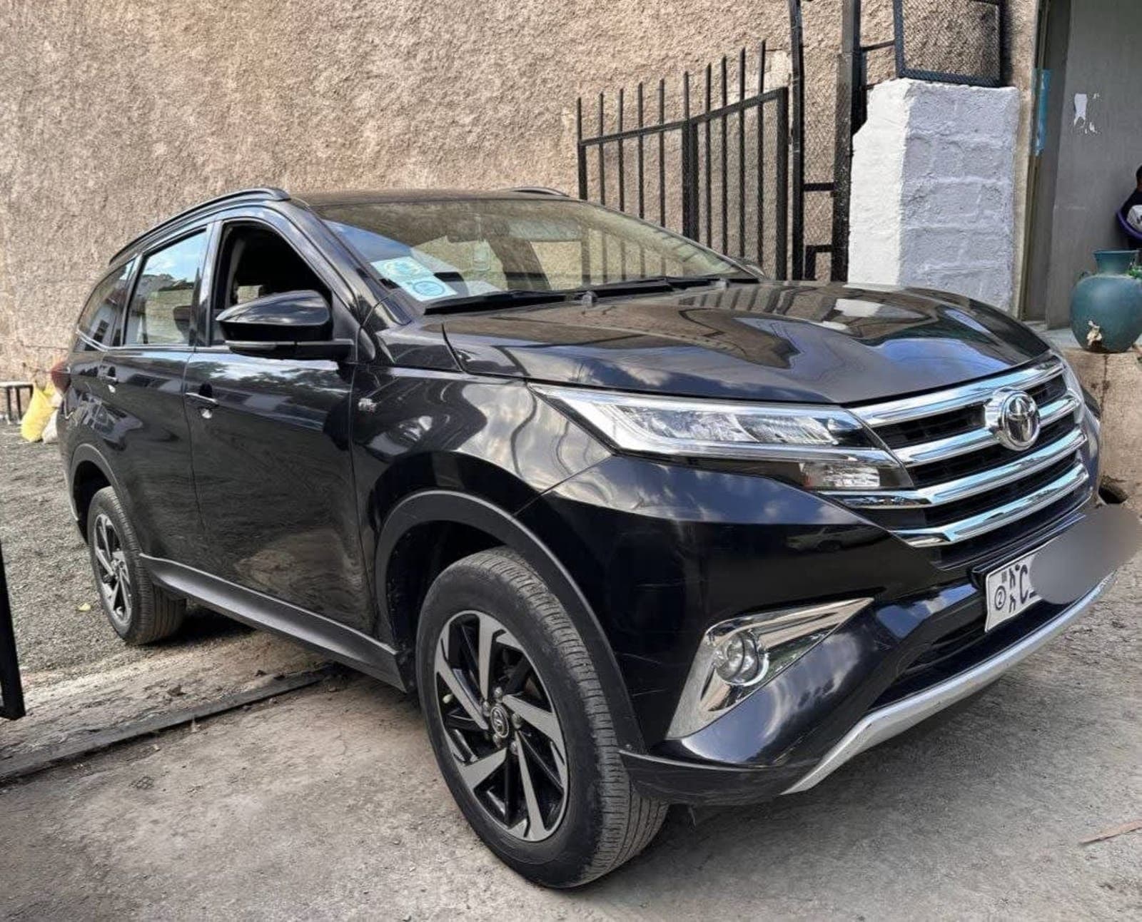 2021 Toyota Rush — photo 4