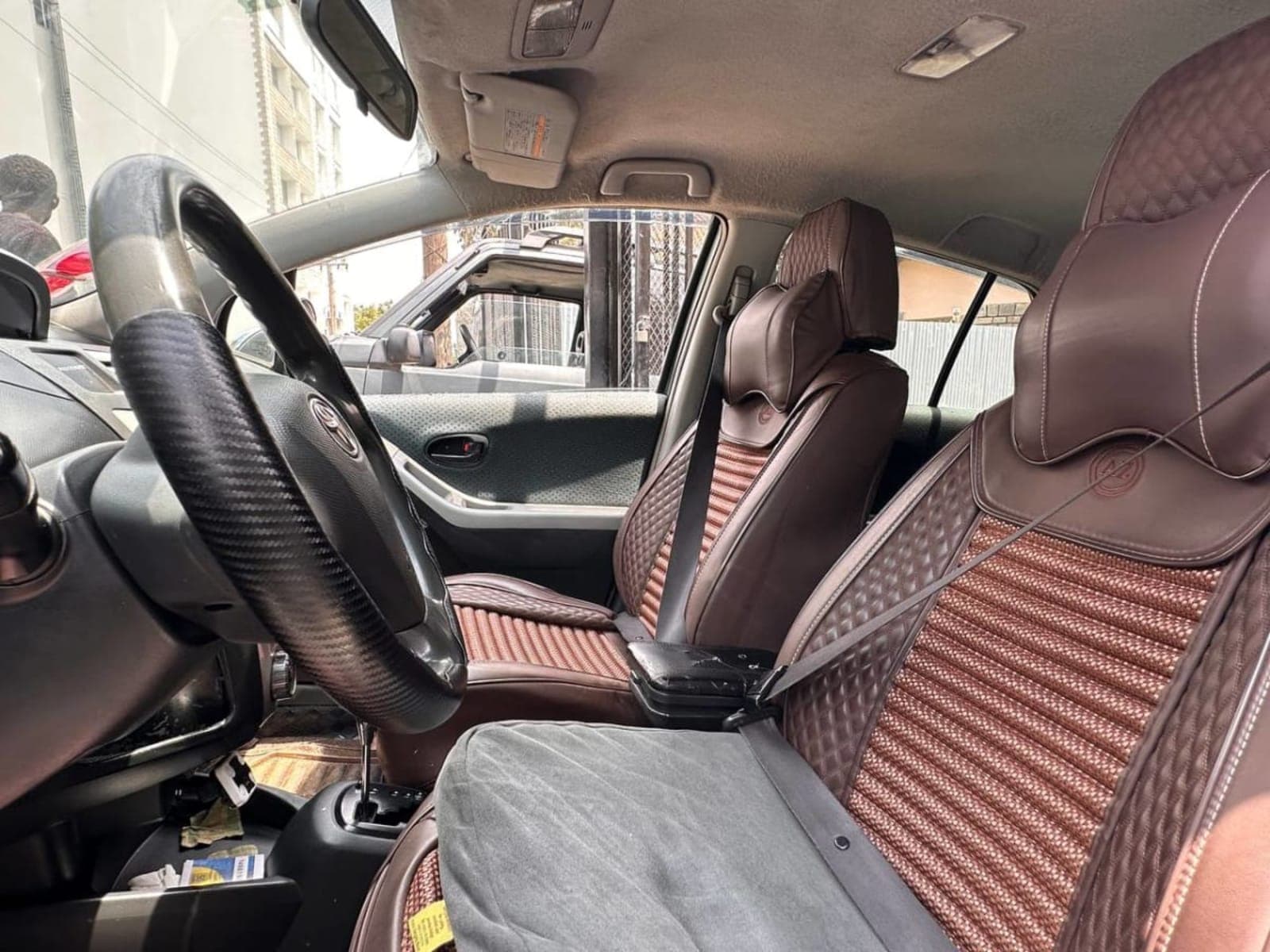 2006 Toyota Compact Yaris — photo 2
