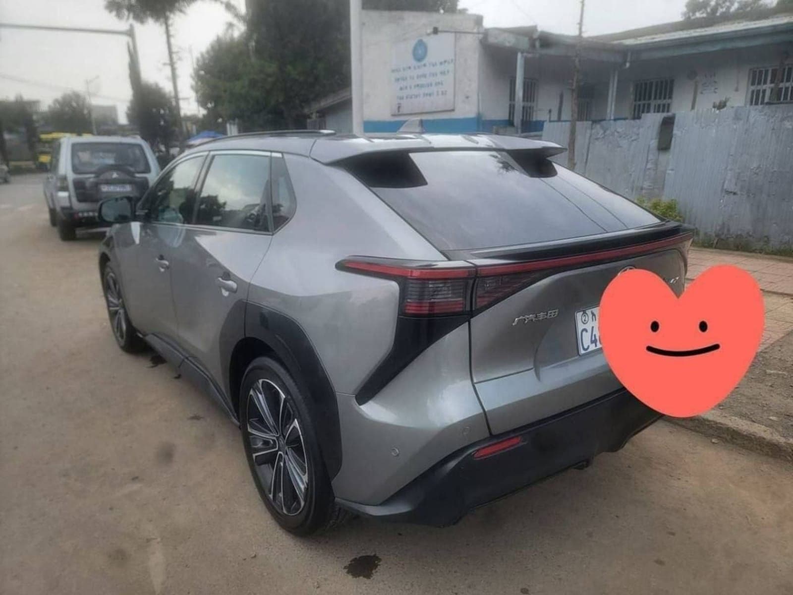 2023 Toyota BZ4X EV ULTRA โ photo 3