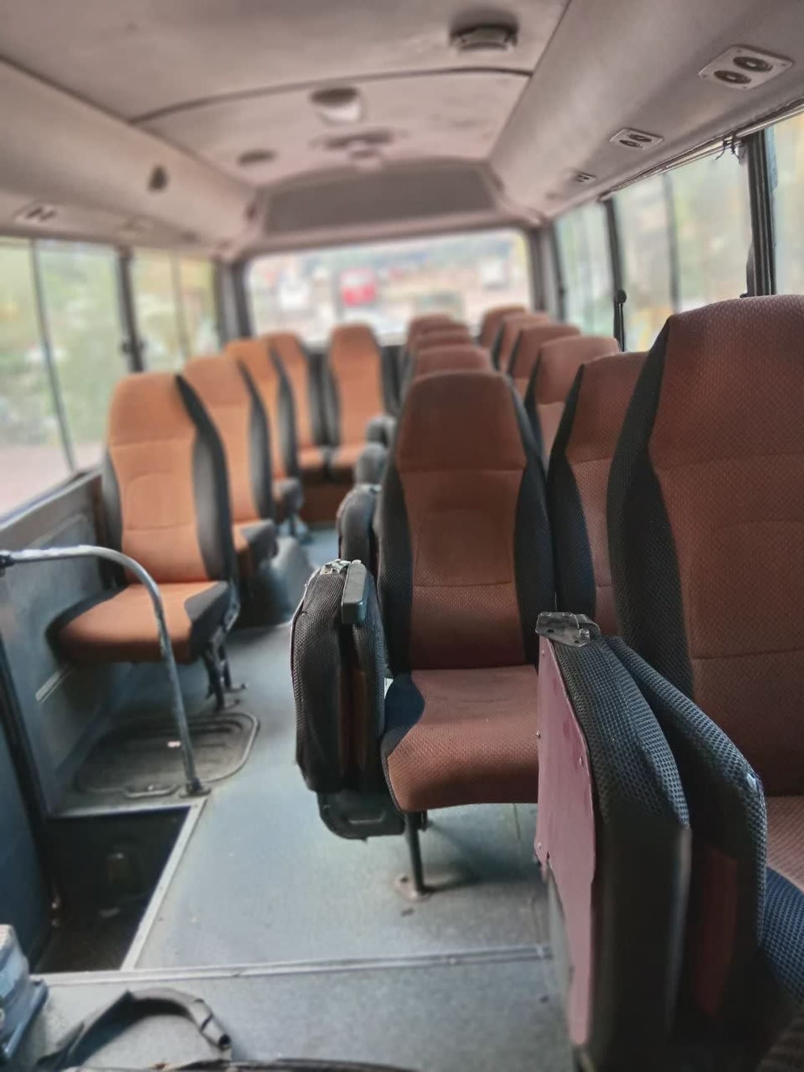 2003 Hyundai Coaster