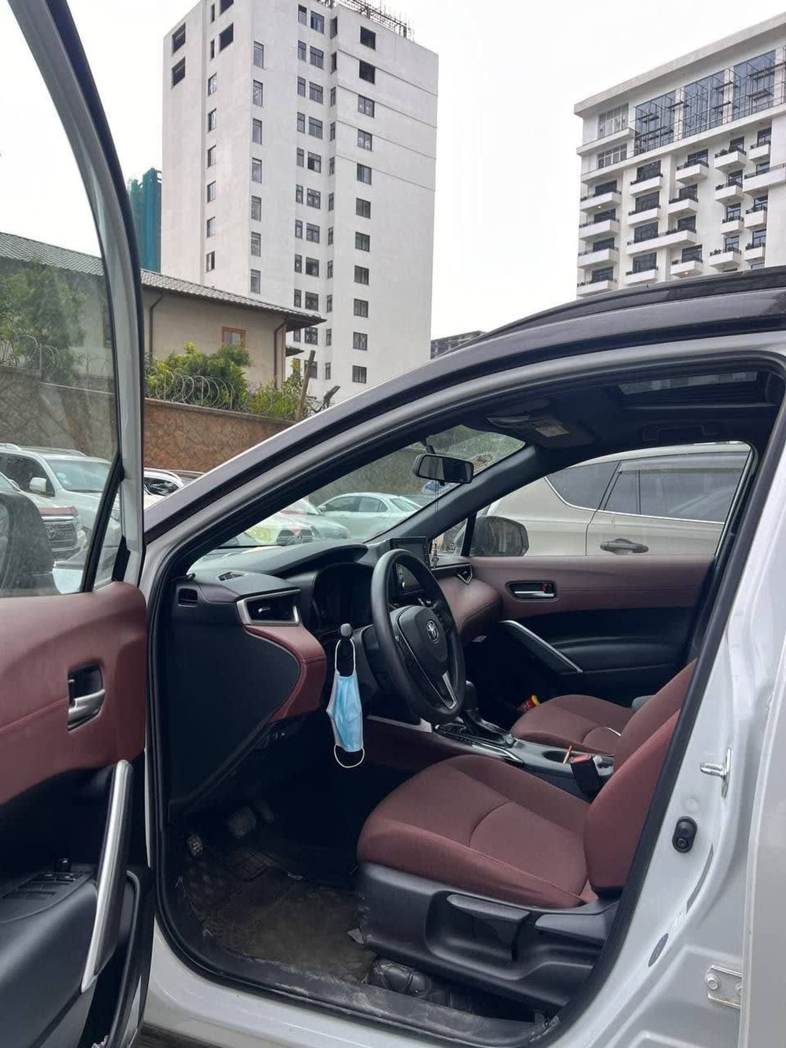 2024 Toyota Corolla Cross Hybrid — photo 3