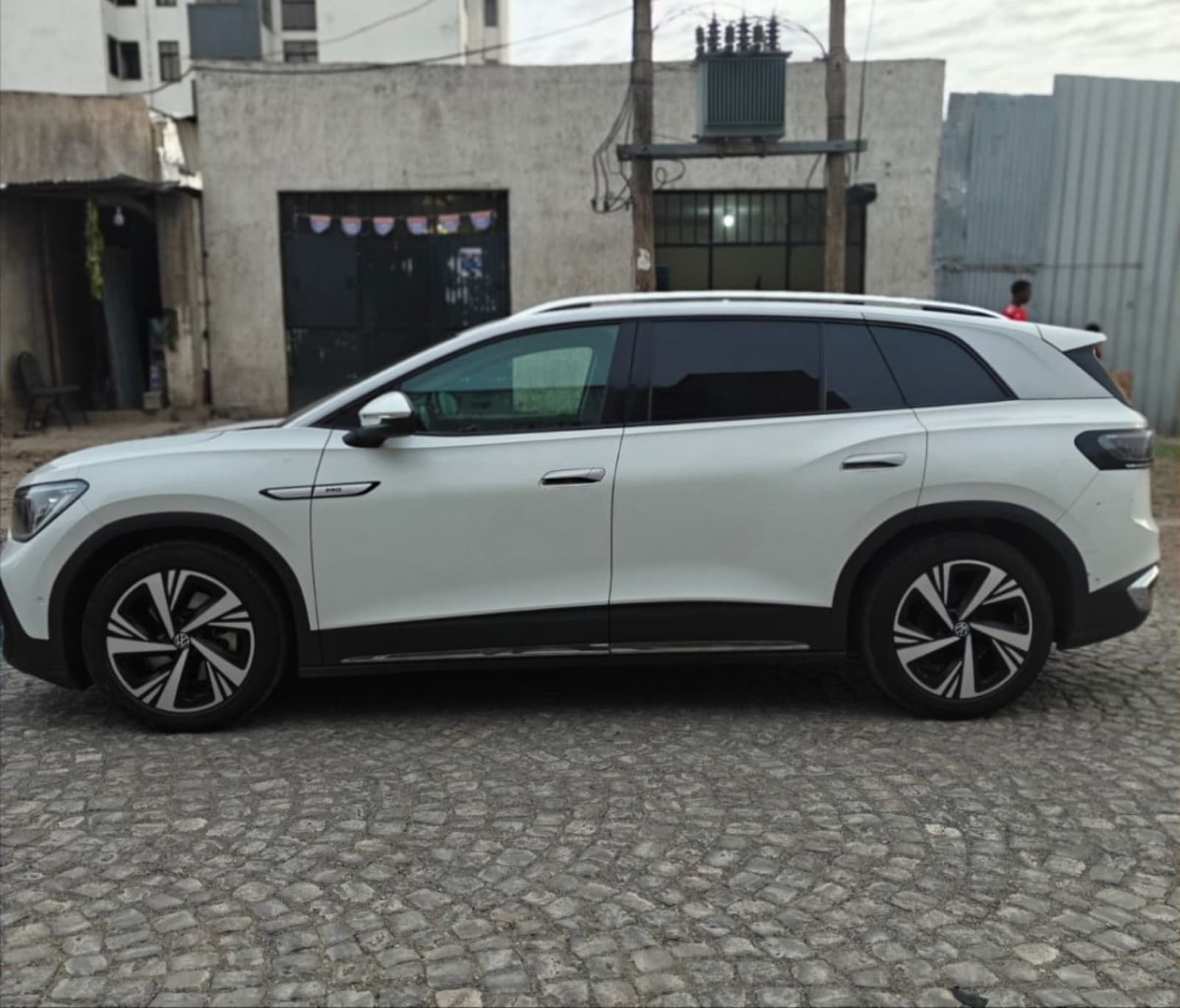 2023 Volkswagen ID.6 Crozz Pro — photo 7