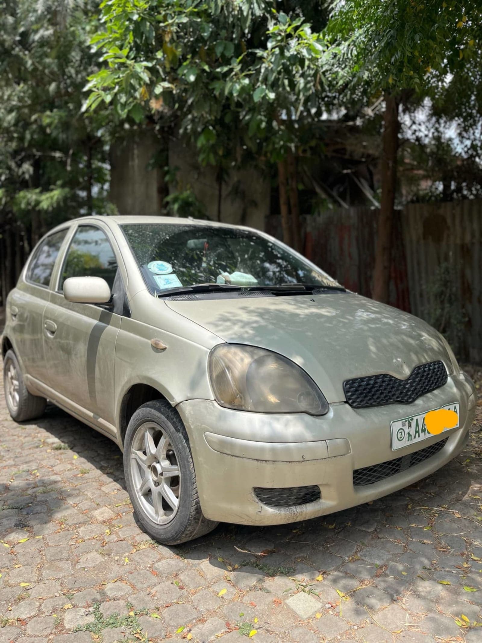 2002 Toyota Vitz — photo 6