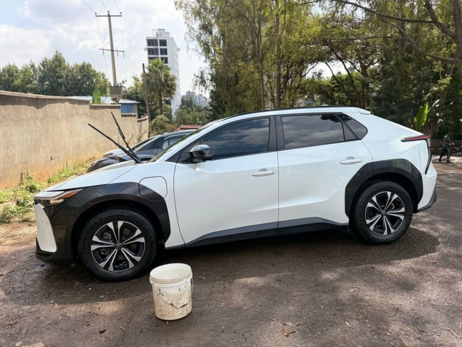 2023 Toyota BZ4X EV — photo 3