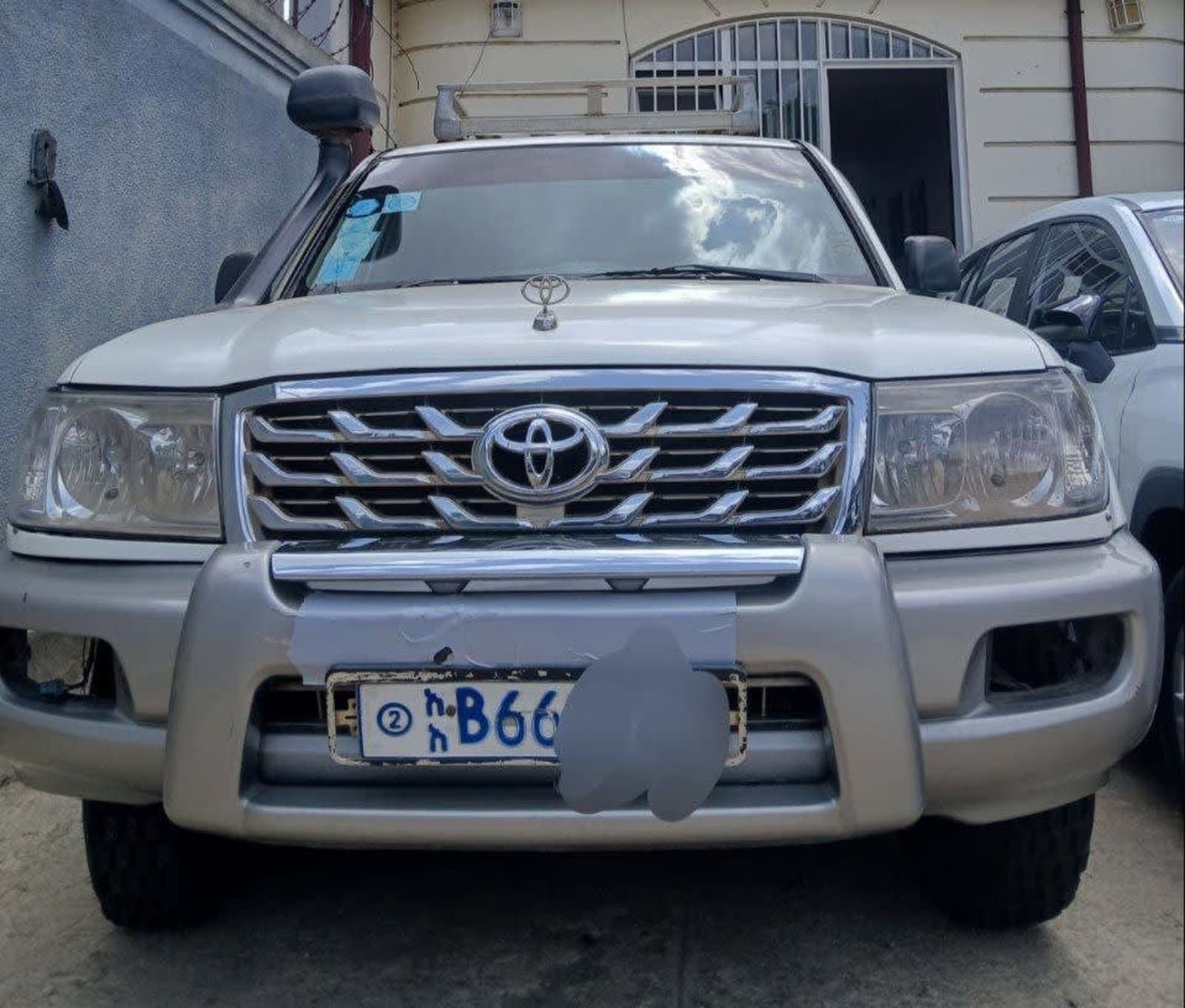 2007 TOYOTA LAND CRUISER 105 — photo 6