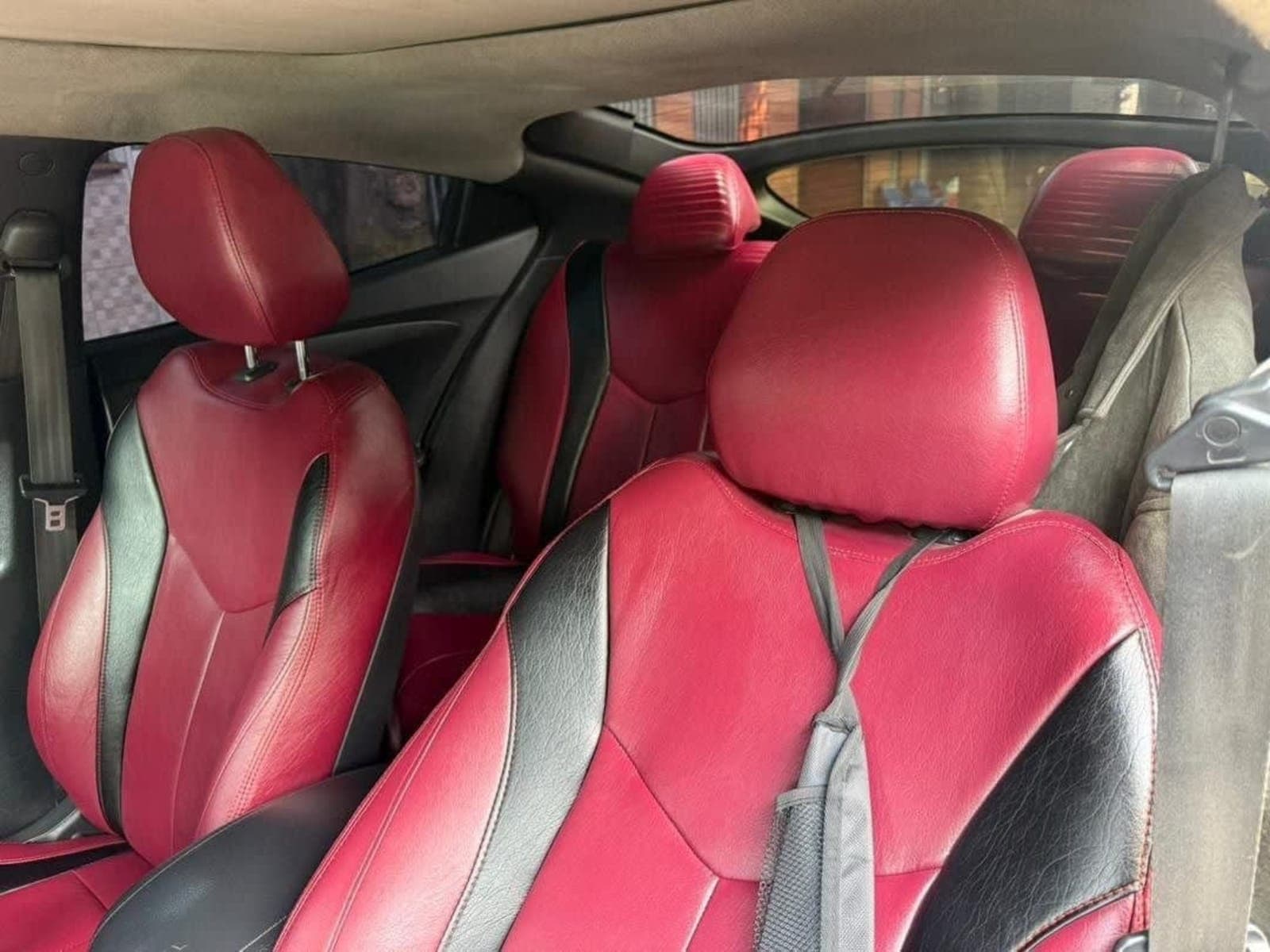 2013 Hyundai Veloster — photo 2