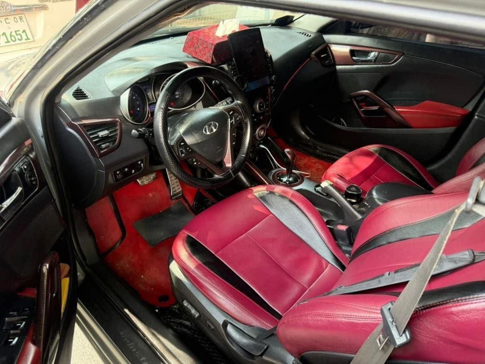 2013 Hyundai Veloster — photo 8