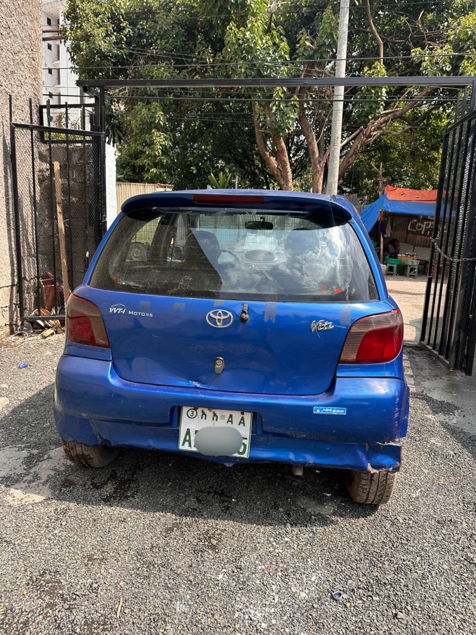 2001 Toyota Vitz — photo 3