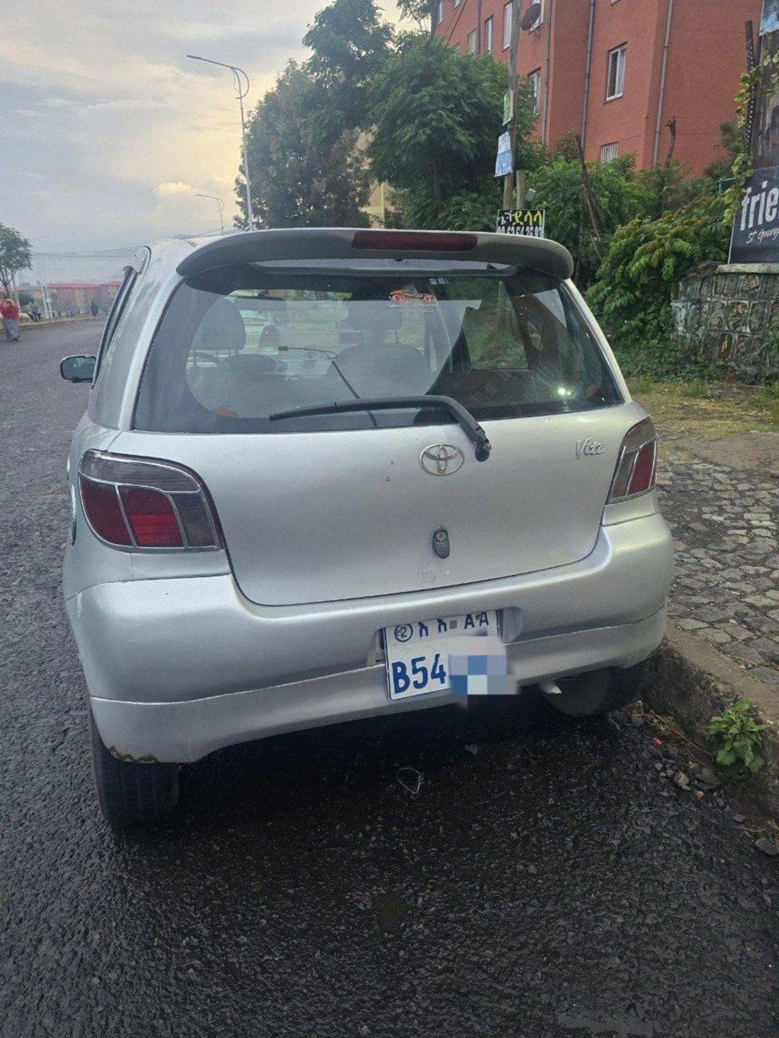 2001 Toyota Vitz