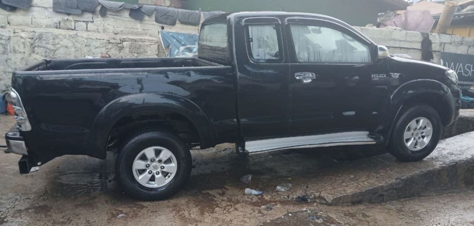 2010 Toyota Hilux King Cab — photo 2
