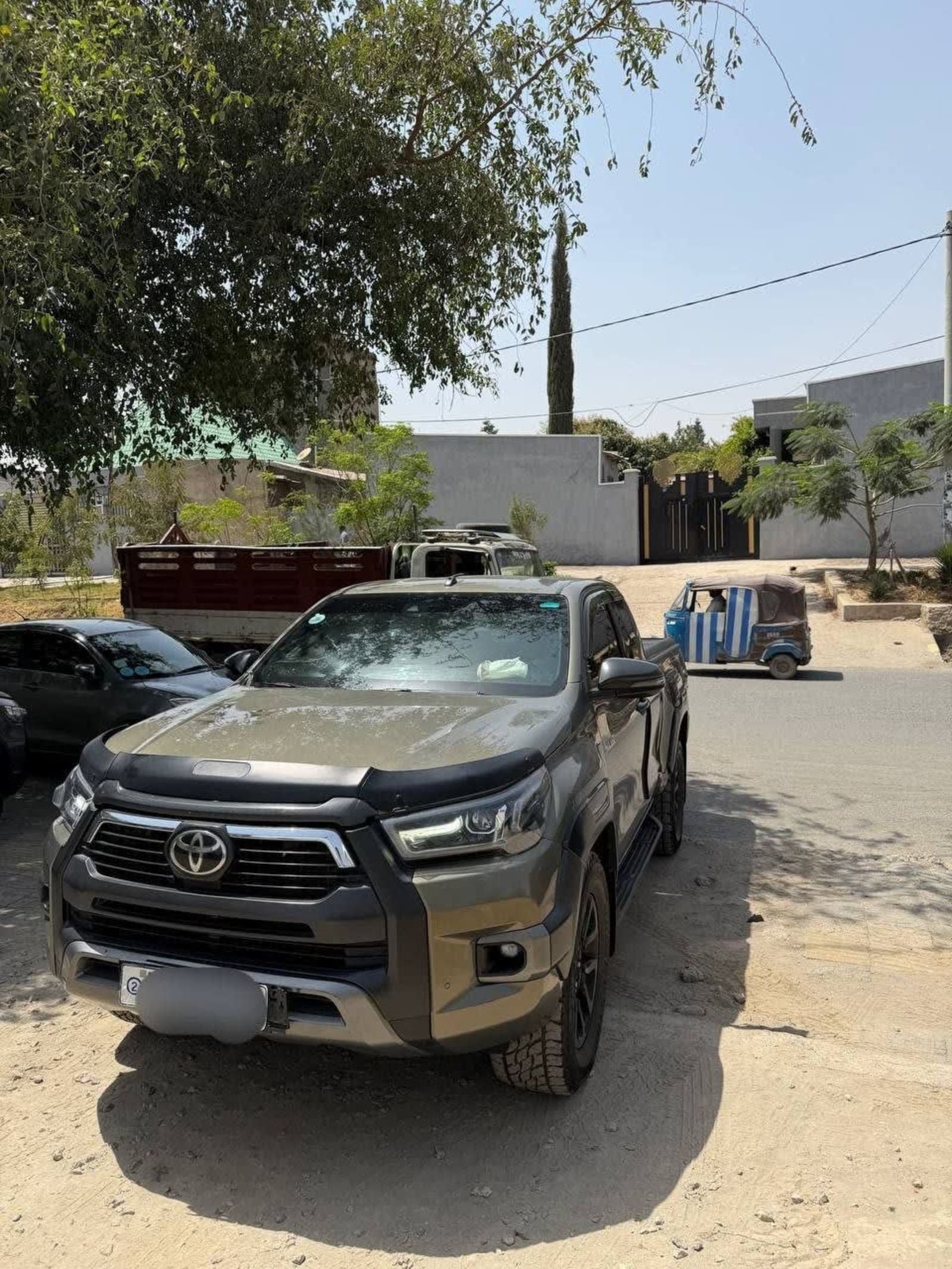 2021 Toyota Hilux Invincible X-Cab — photo 4