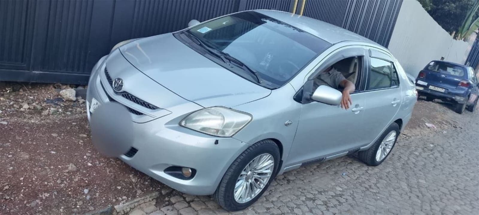 2007 Toyota Yaris Belta — photo 3