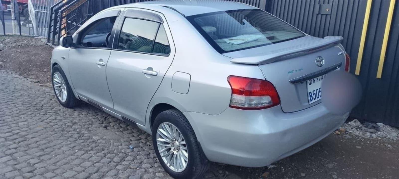 2007 Toyota Yaris Belta — photo 4