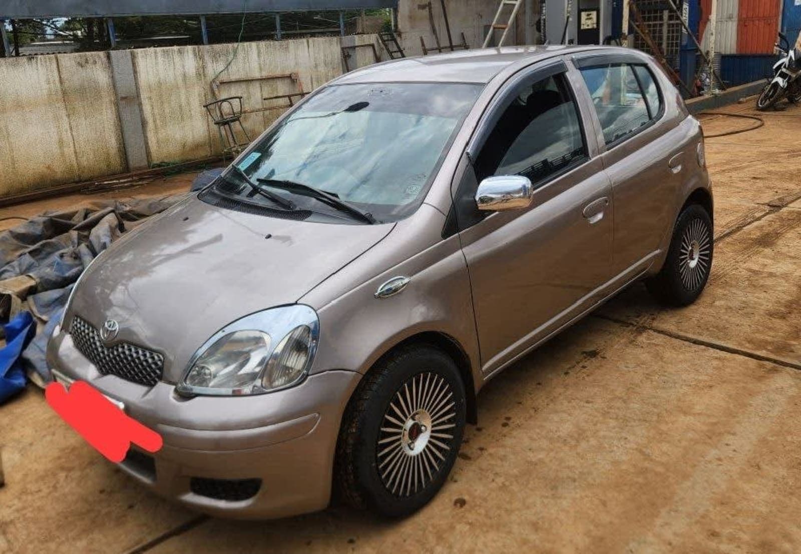 2003 Toyota Vitz Yaris
